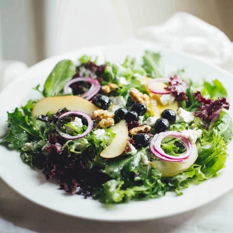 Seasonal Cranberry Walnut Salad